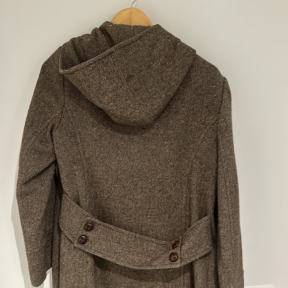 DKNY wool tweed coat! Beautiful condition. Great for Fall or Spring weather. - Picture 5 of 5